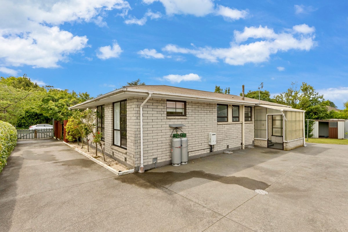 18 Cardinal Drive, Hillmorton, Christchurch - Carousel 24