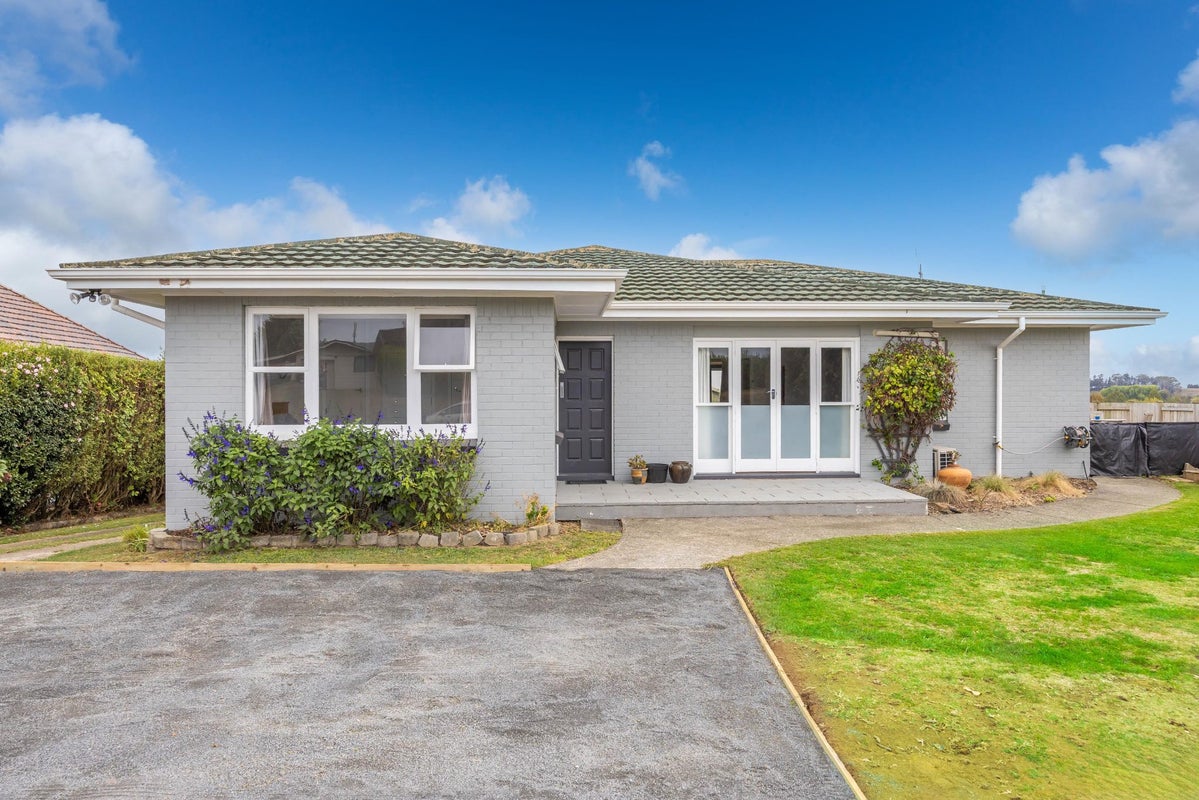 16 Herbert Street, Kihikihi, Te Awamutu - Carousel 1