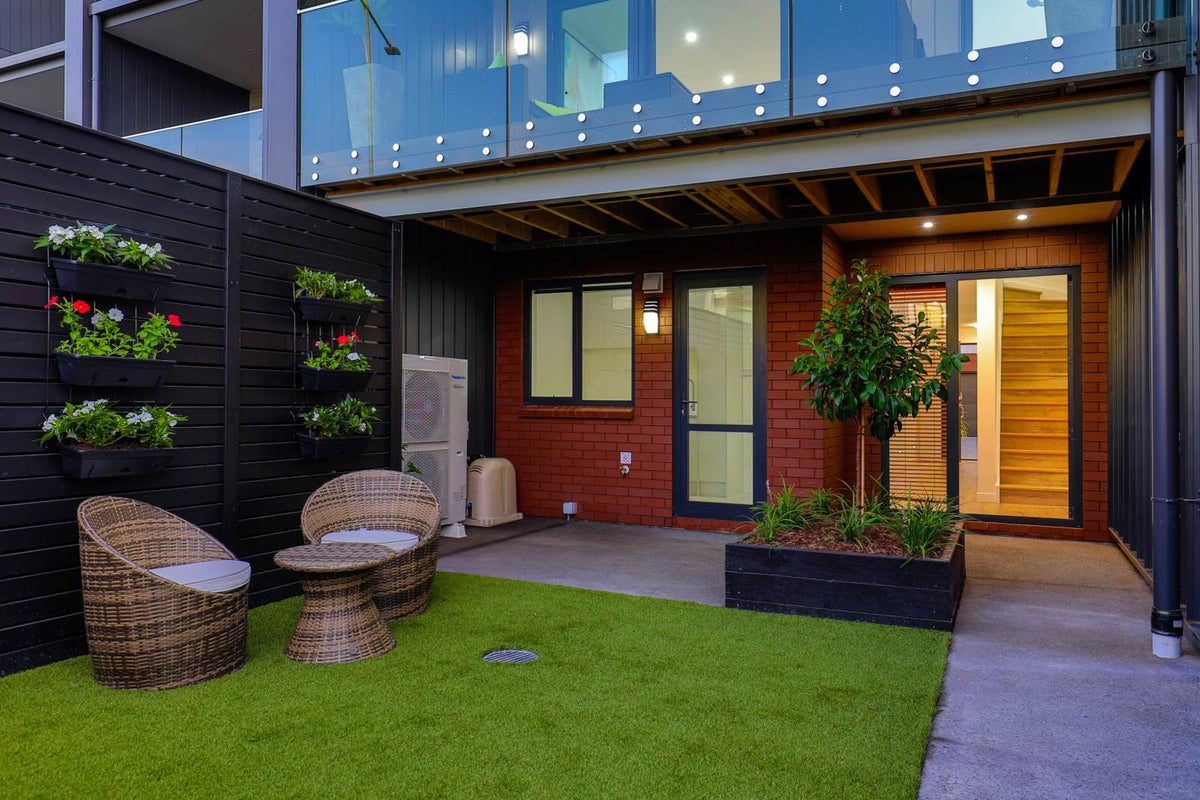 76 Te Oneroa Way, Long Bay, Auckland - Carousel 2