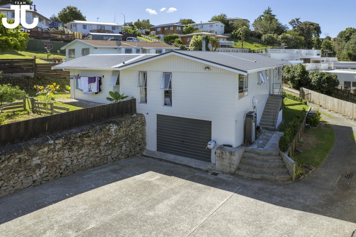 110 Coopers Road, Gate Pa, Tauranga - Carousel 2