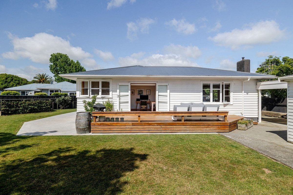 28 Winchester Street, Awapuni, Palmerston North - Carousel 2
