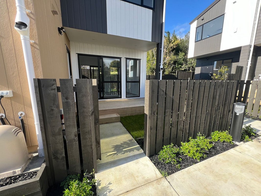 13/27 Glenorchy Street, Glen Eden, Auckland - Carousel 2