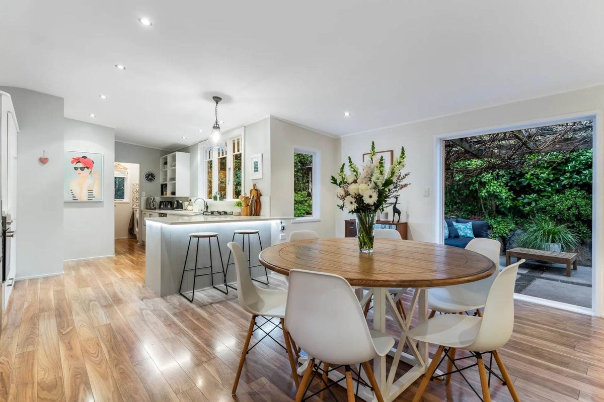 16 Walbrook Road, Manly, Whangaparaoa - Carousel 2
