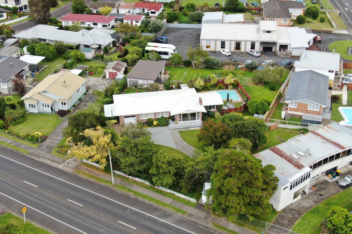 6 Thames Road, Paeroa, Paeroa - Carousel 1