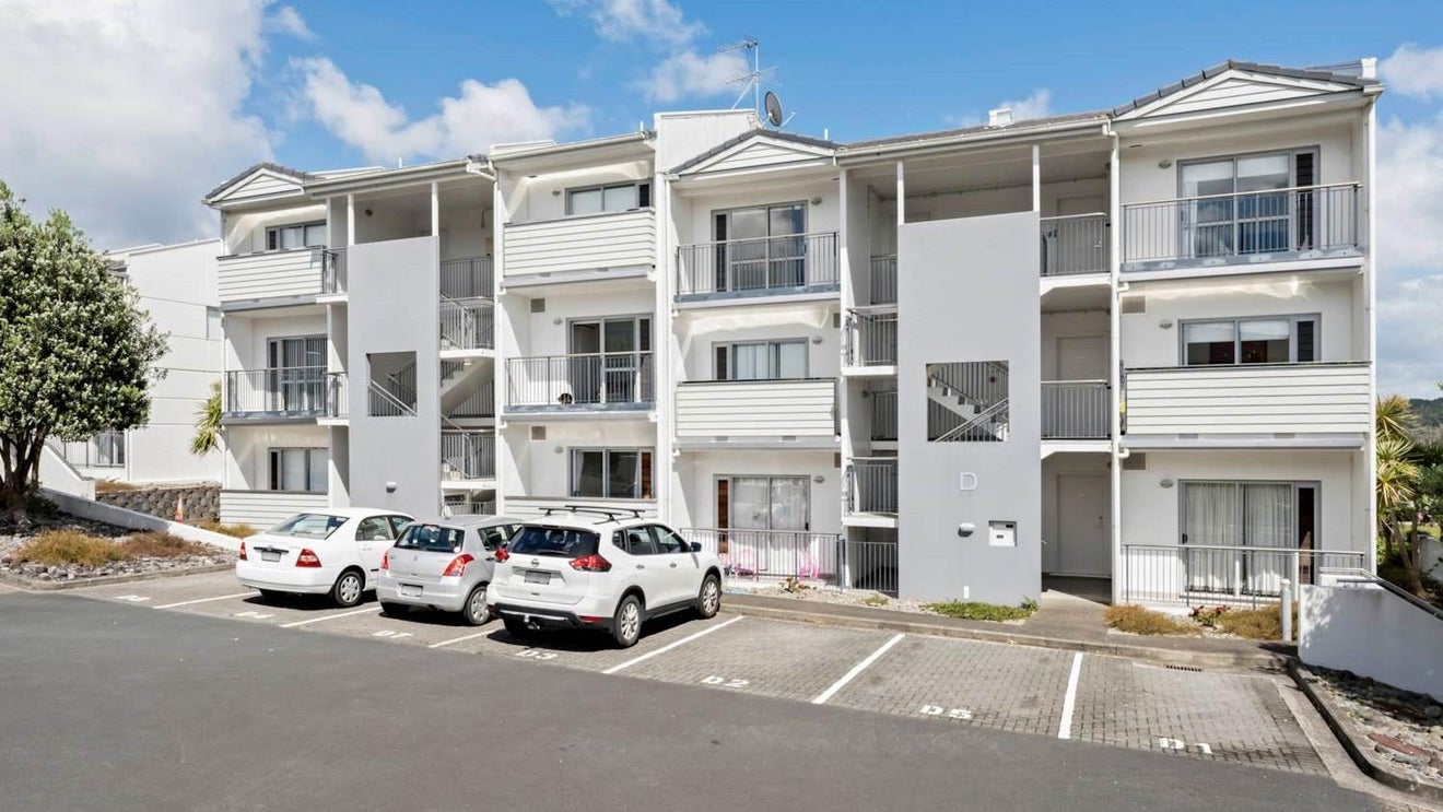 10D/60 Masons Road, Oteha, Auckland - Carousel 1
