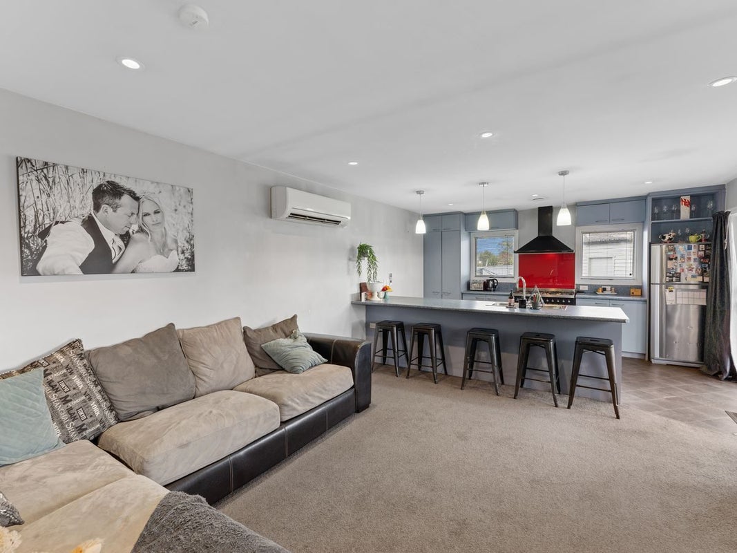 9 Adrian Place, Shirley, Christchurch - Carousel 2