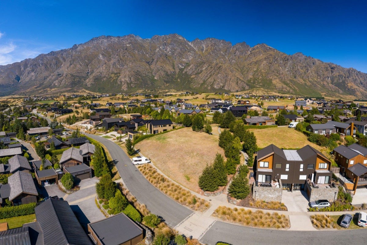 25 Rannoch Drive, Jacks Point, Queenstown - Carousel 2