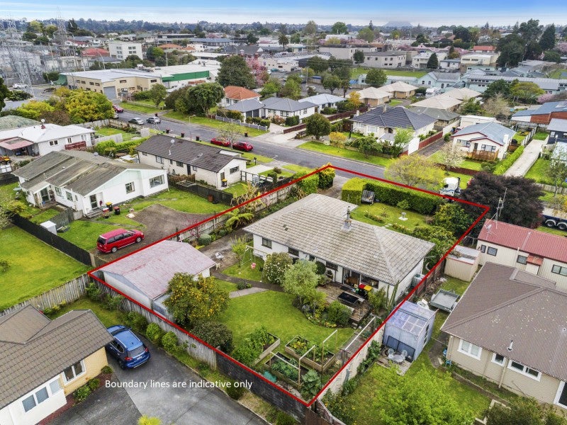 20 Pooles Road, Greerton, Tauranga - Carousel 2