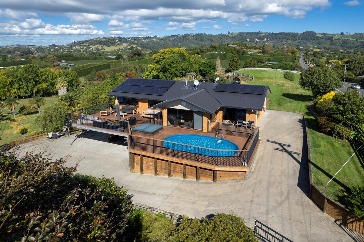 134 Snodgrass Road, Te Puna, Tauranga - Carousel 1