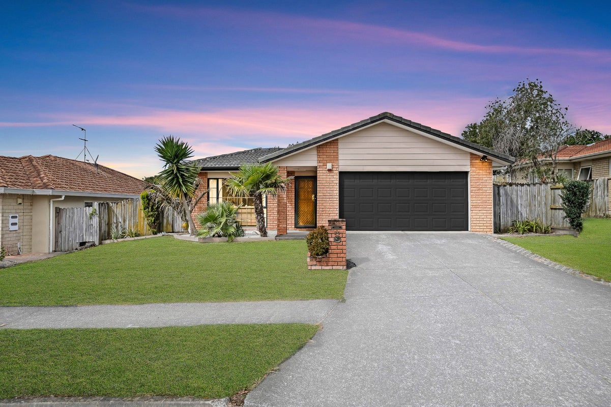 24 Nuneaton Drive, Flat Bush, Auckland - Carousel 2