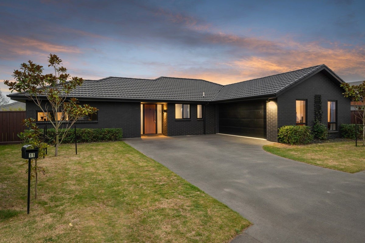 11 Donne Street, Marshland, Christchurch - Carousel 1