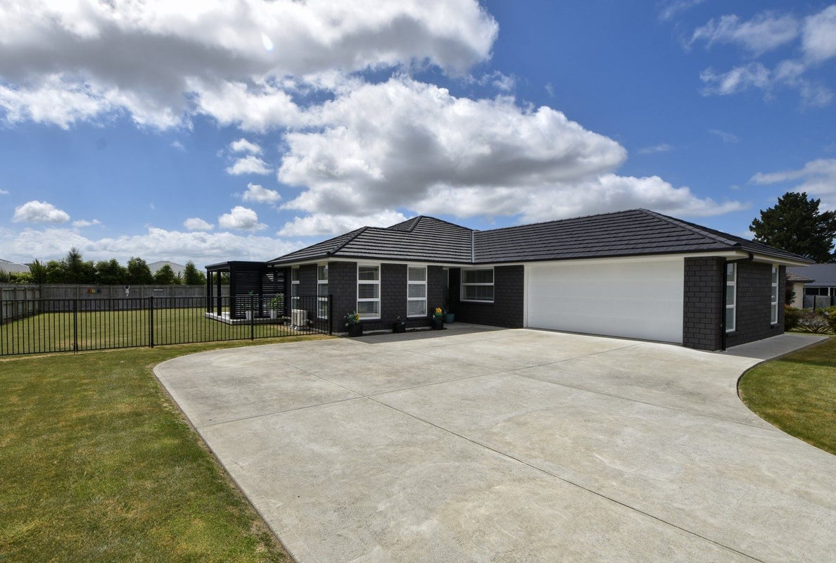 9 Mervyn Brown Place, Solway, Masterton - Carousel 34