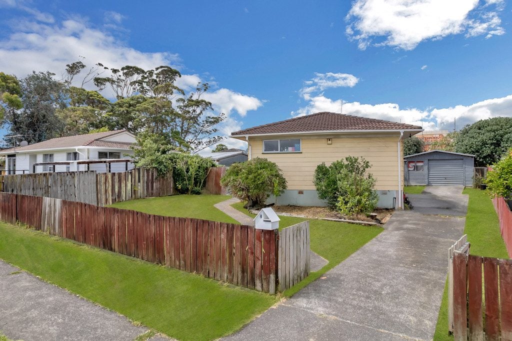 4 Sealord Place, Manurewa, Auckland - Carousel 1