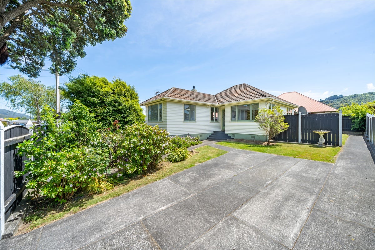 1/9 Mcdonald Street, Taita, Lower Hutt - Carousel 2