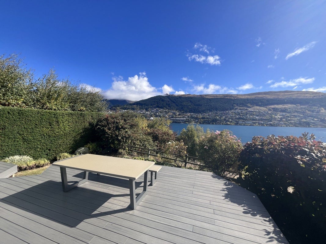 379 Peninsula Road, Kelvin Heights, Queenstown - Carousel 13
