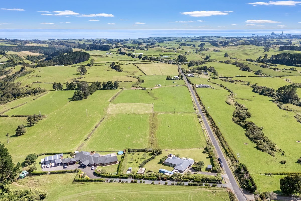 754 Plymouth Road, Koru, New Plymouth - Carousel 2