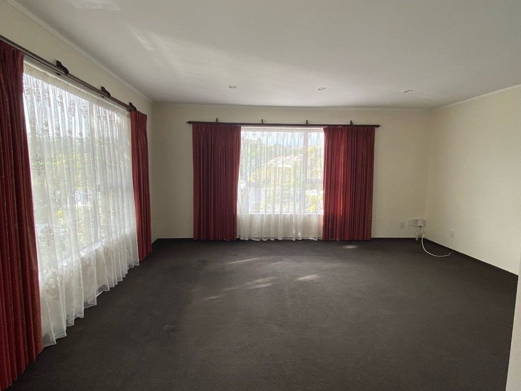 15 Halswater Drive, Churton Park, Wellington - Carousel 9