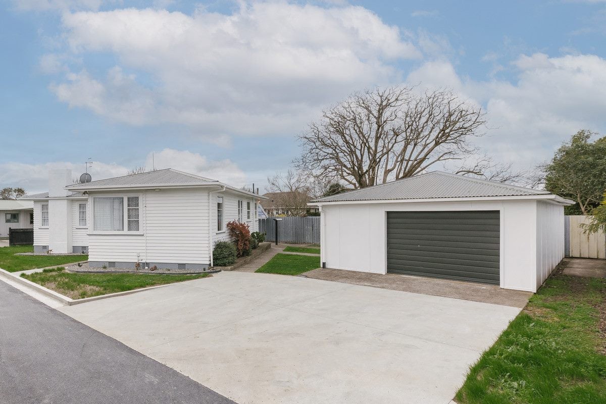 89 Featherston Street, Takaro, Palmerston North - Carousel 1