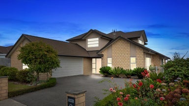 6 Ashwick Terrace, Huntington, Hamilton - Carousel 1