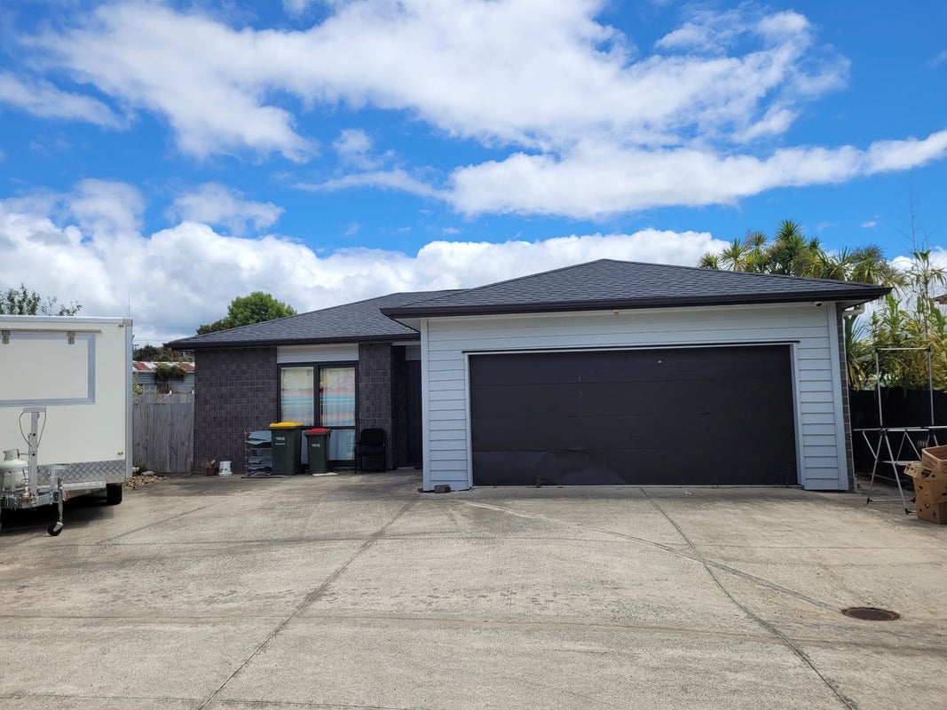 48A Nikau Street, New Lynn, Auckland - Carousel 2