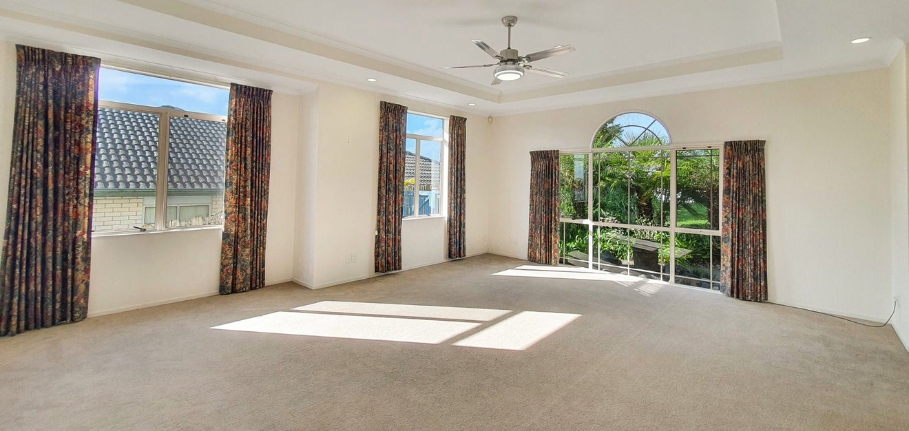 9 Lorikeet Place, Unsworth Heights, Auckland - Carousel 2