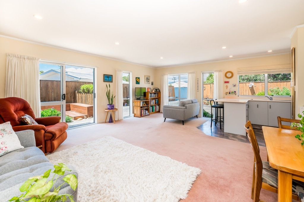 21B Michael Road, Paraparaumu Beach, Paraparaumu - Carousel 2