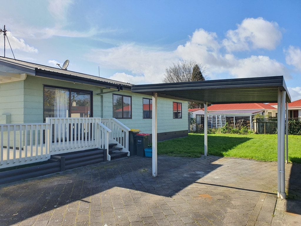 84A Enderley Avenue, Enderley, Hamilton - Carousel 1