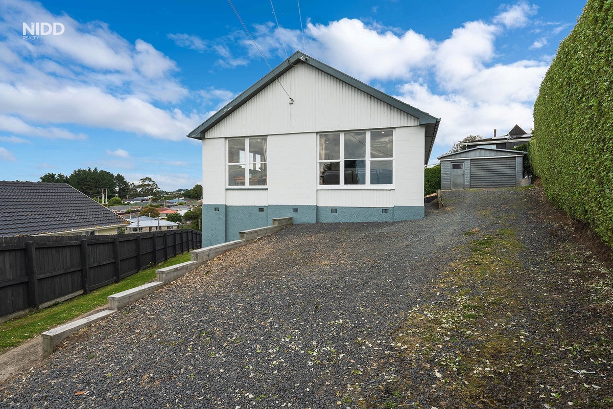 29 Hanlon Street, Halfway Bush, Dunedin - Carousel 2