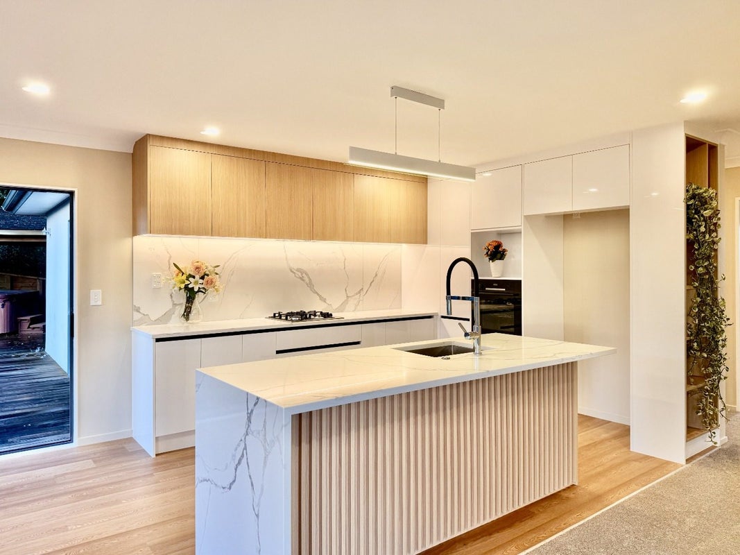 5 Maidstone Place, Oteha, Auckland - Carousel 2