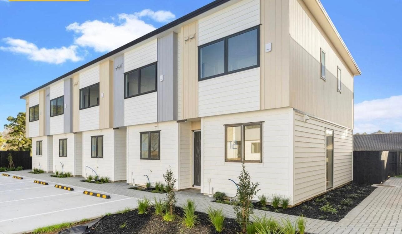 3/103 Botany Road, Botany Downs, Auckland - Carousel 2