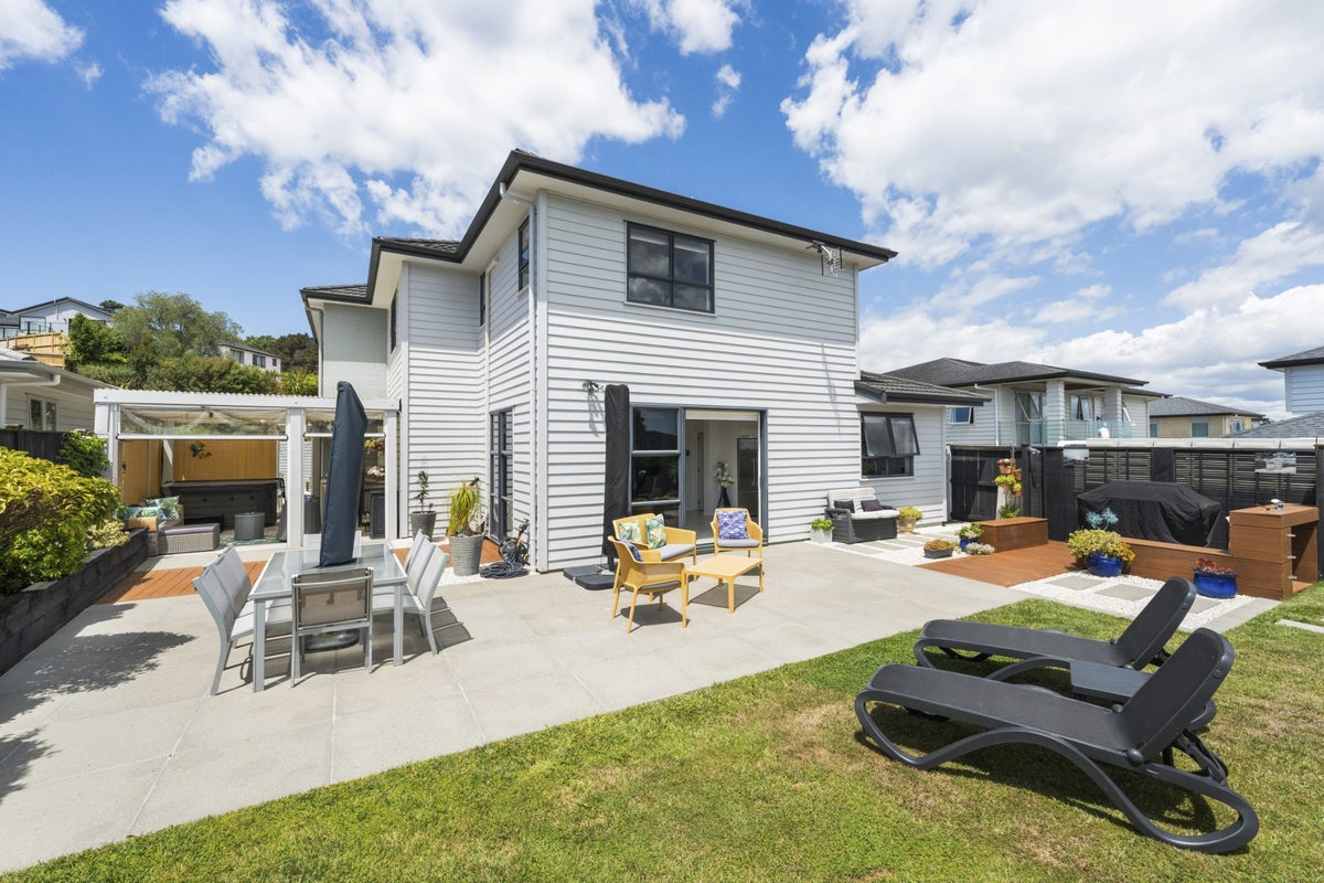 26 Mackay Drive, Greenhithe, Auckland - Carousel 2