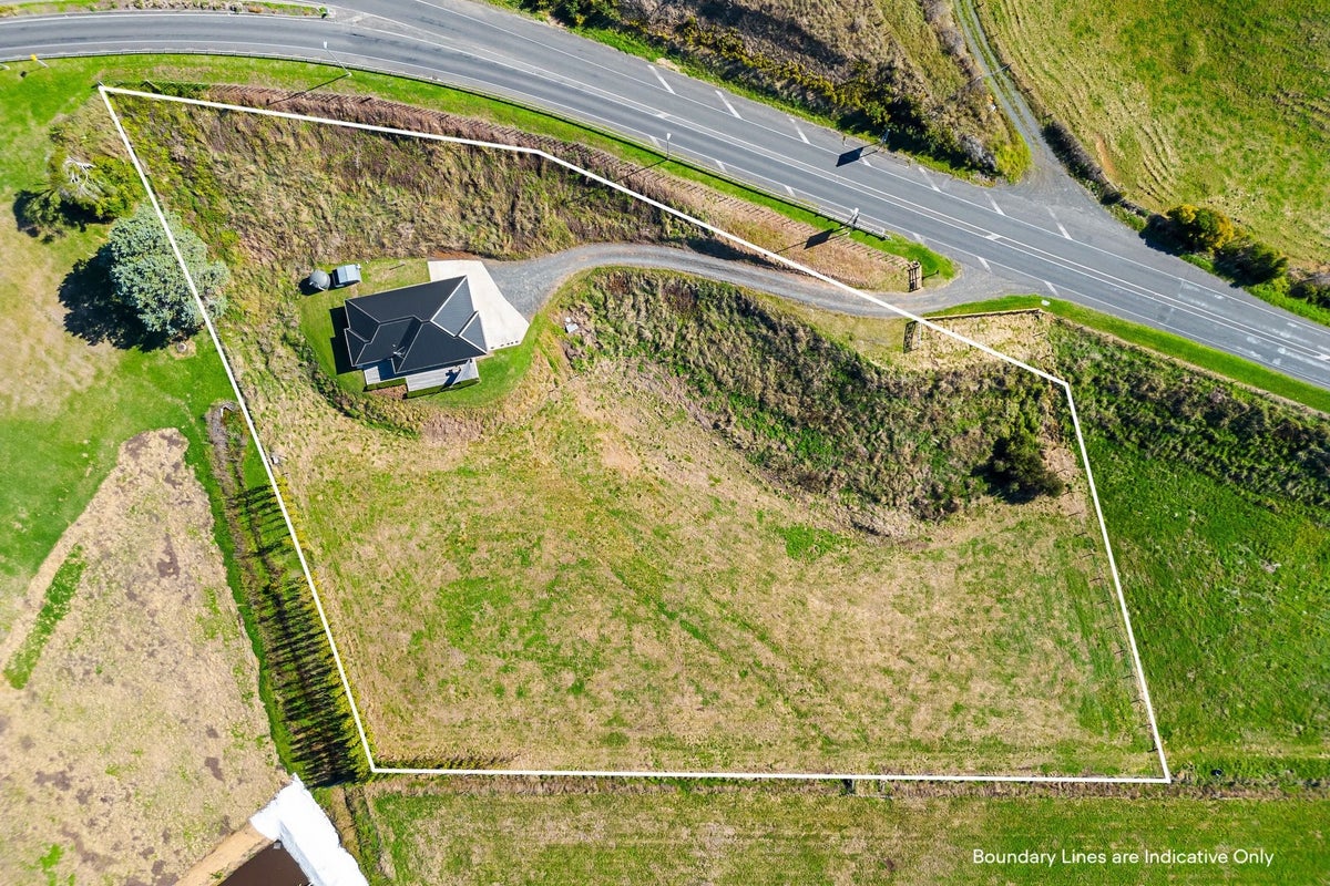411 Tuhikaramea Road, Temple View, Hamilton - Carousel 18