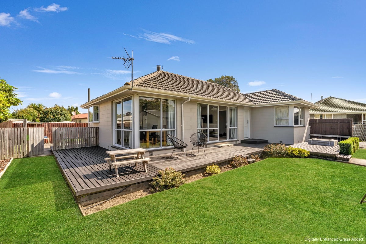 42 Charles Upham Avenue, Hillmorton, Christchurch - Carousel 1