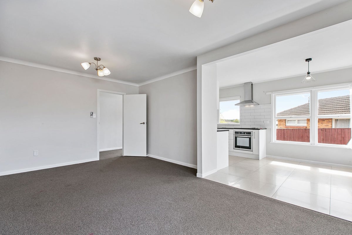 4 Clayton Road, Manurewa, Auckland - Carousel 2