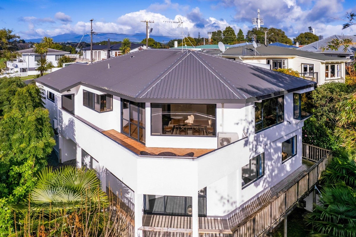 23 Maratahu Street, Westown, New Plymouth - Carousel 1