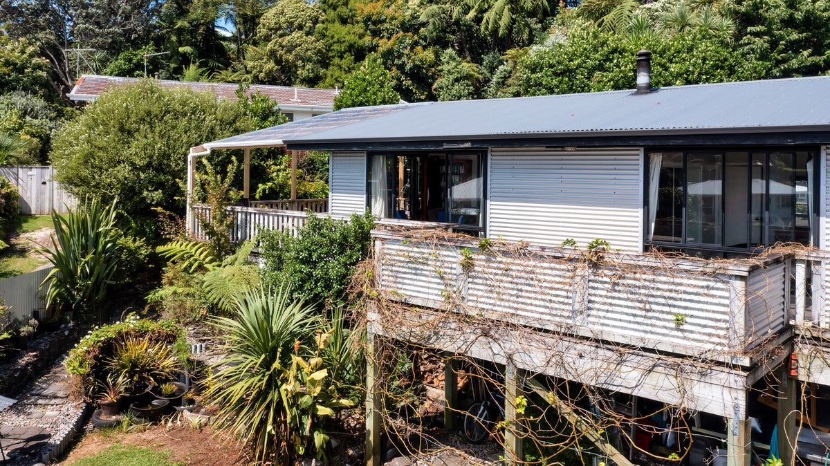 3 Ward Place, Marfell, New Plymouth - Carousel 1