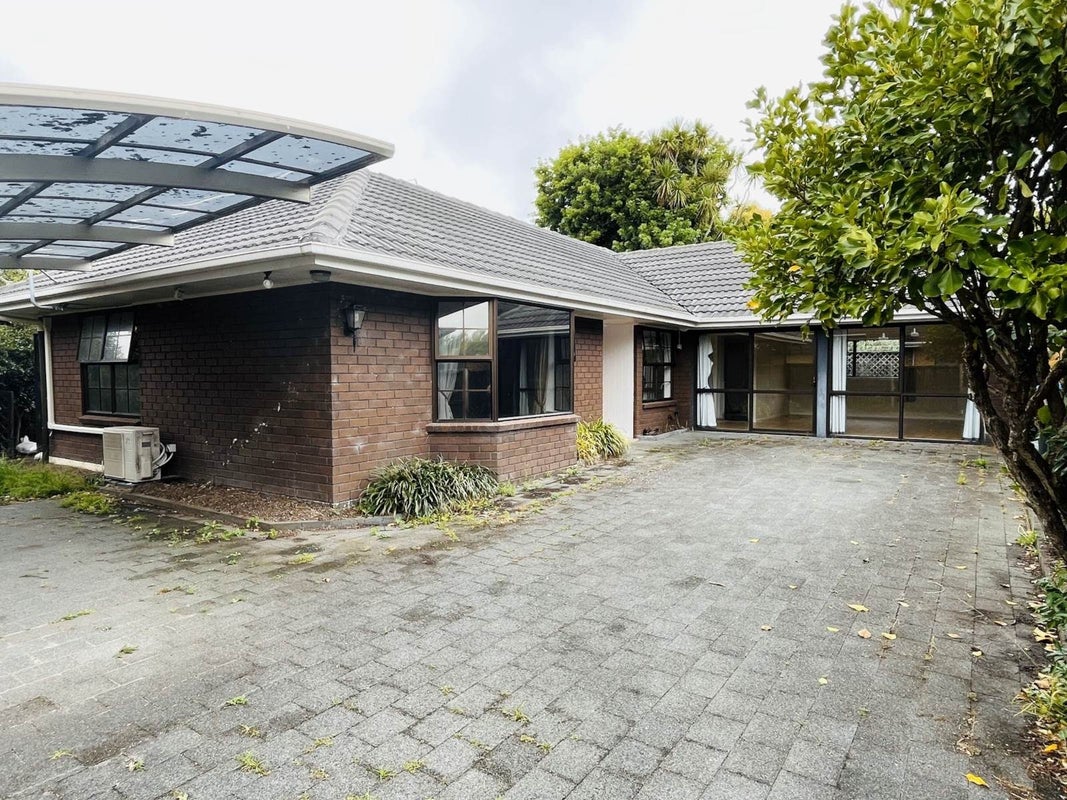 42 Cornwall Park Avenue, Epsom, Auckland - Carousel 1