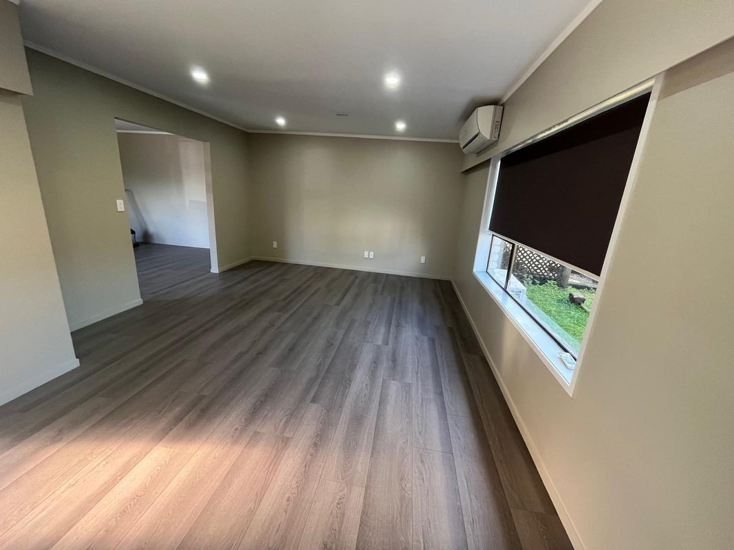 2/27 Derrimore Heights, Clover Park, Auckland - Carousel 2
