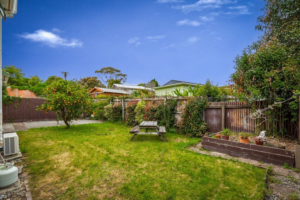 1/28 Harrington Road, Henderson, Auckland - Carousel 25