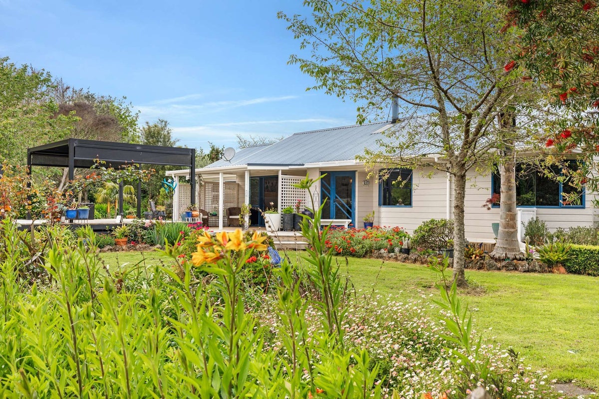 1232 Pipiwai Road, Whangarei - Carousel 1
