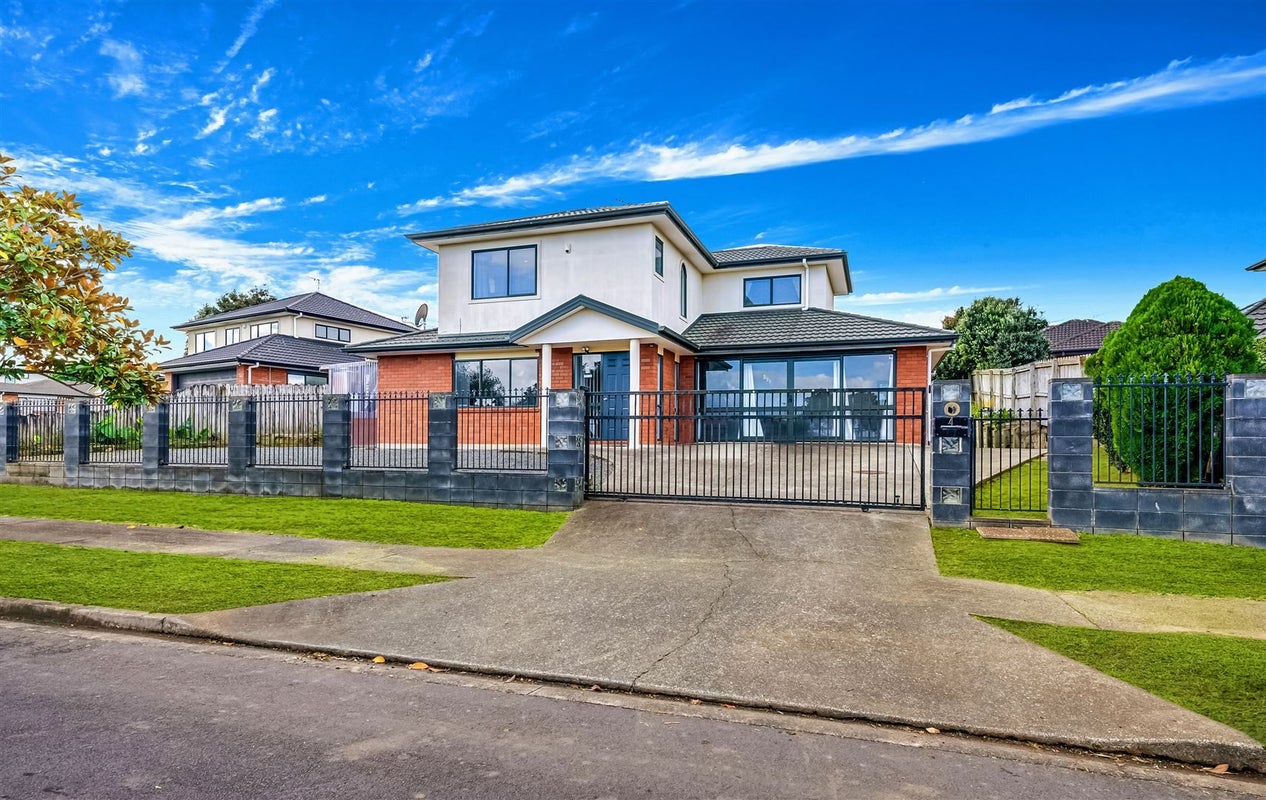 4 Brunswick Rise, Mangere, Auckland - Carousel 1