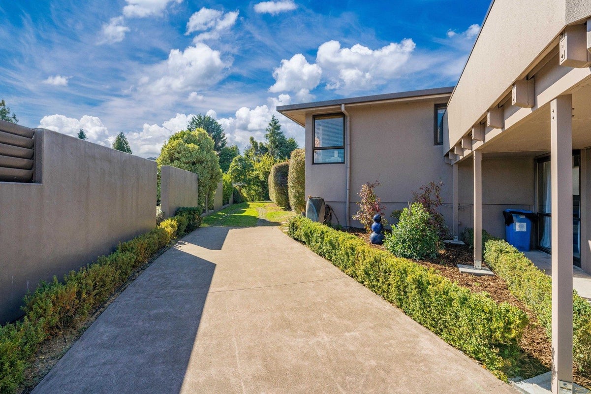 24 Korimako Road, Waipahihi, Taupo - Carousel 24