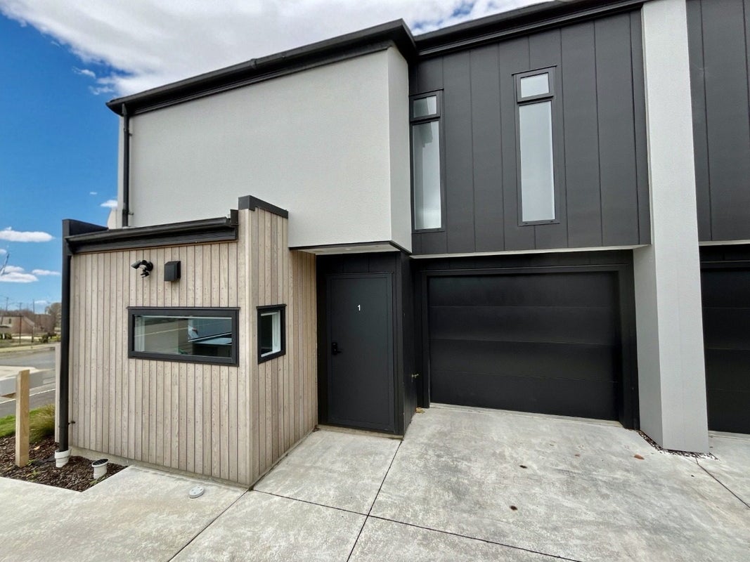 1/282 Wilsons Road, Waltham, Christchurch - Carousel 1