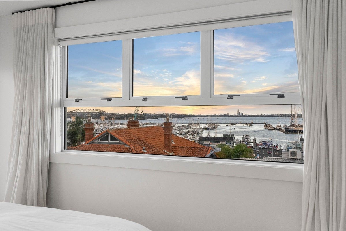 5G Harbour Street, Saint Marys Bay, Auckland - Carousel 2