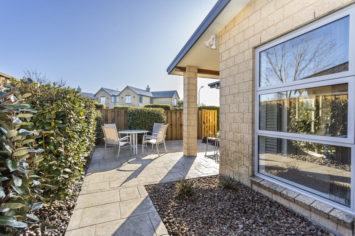 47 Beechwood Drive, Northwood, Christchurch - Carousel 16