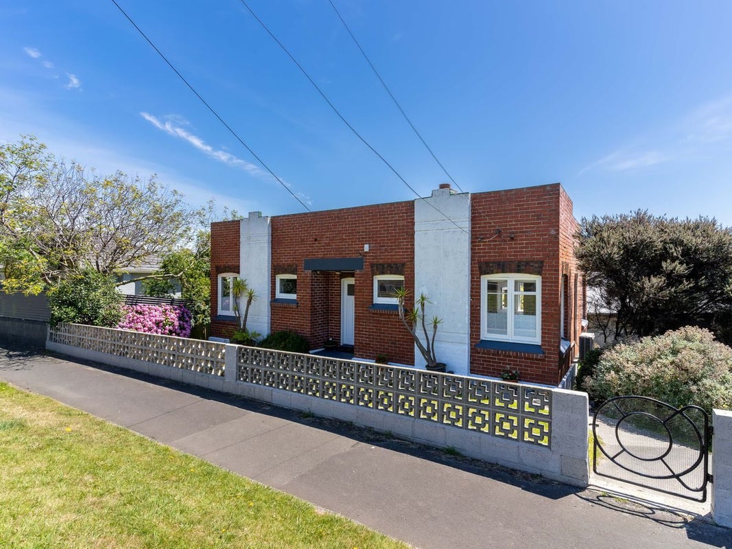 2 Victoria Road, Tainui, Dunedin - Carousel 1