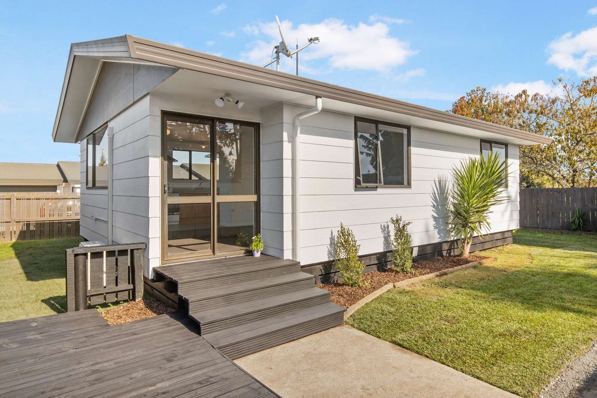 64A Higgins Road, Frankton, Hamilton - Carousel 2