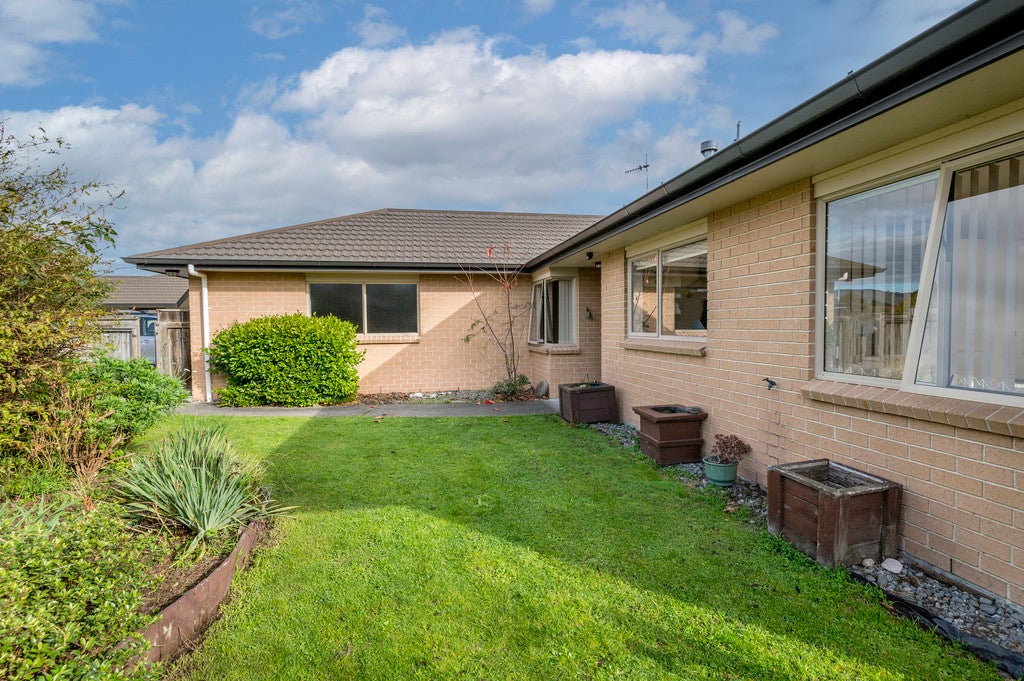 16A Bertelsen Court, Otaki - Carousel 1