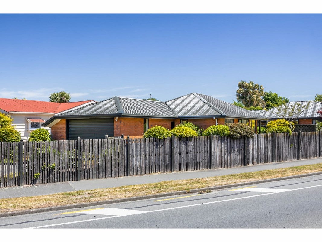 1/467 Barrington Street, Addington, Christchurch - Carousel 1
