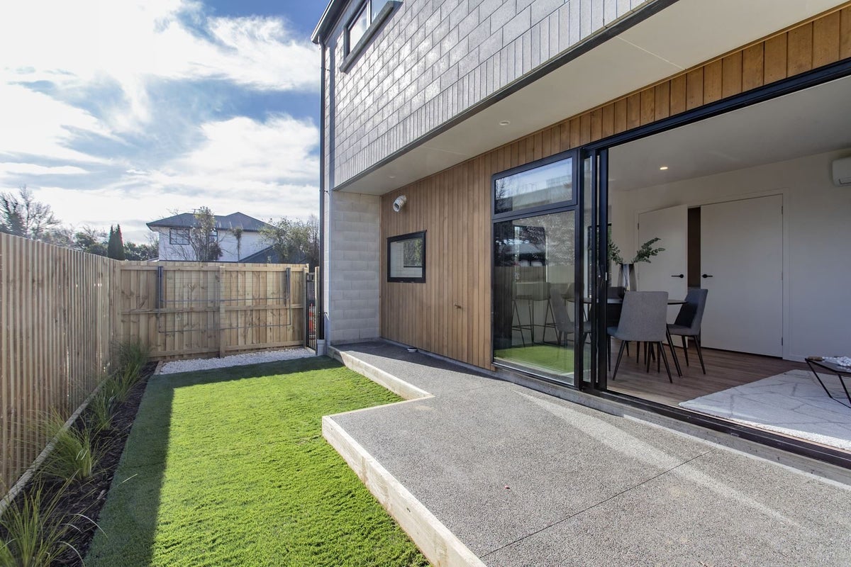 1/19 Dilworth Street, Riccarton, Christchurch - Carousel 1